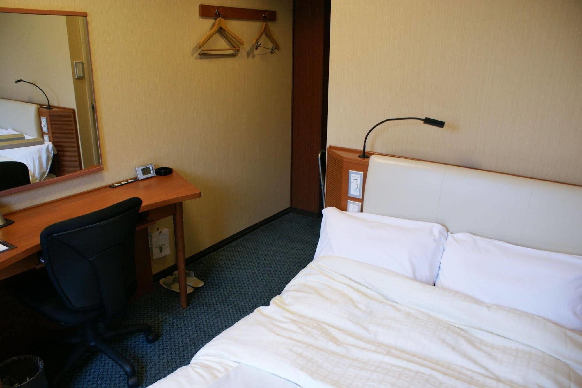 Smile Hotel Sendai-Kokubuncho Exteriör bild